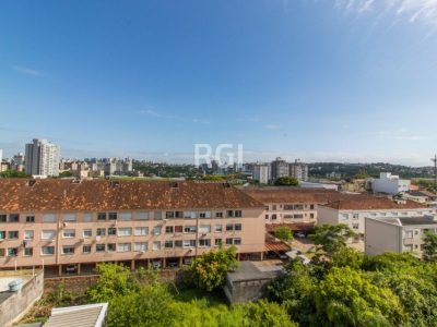 Apartamento à venda com 50m², 2 quartos, 1 vaga no bairro Partenon em Porto Alegre - Foto 2