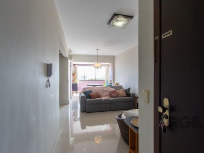 Apartamento à venda com 95m², 3 quartos, 1 suíte, 2 vagas no bairro Tristeza em Porto Alegre - Foto 6