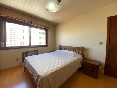 Apartamento à venda com 226m², 3 quartos, 1 suíte, 2 vagas no bairro Menino Deus em Porto Alegre - Foto 15