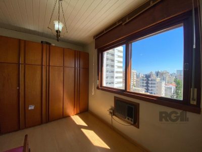 Apartamento à venda com 226m², 3 quartos, 1 suíte, 2 vagas no bairro Menino Deus em Porto Alegre - Foto 18