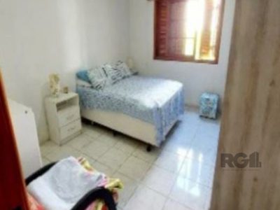 Casa à venda com 200m², 5 quartos, 1 suíte, 2 vagas no bairro Jardim Itu em Porto Alegre - Foto 13