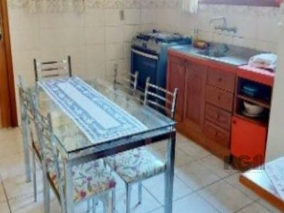 Casa à venda com 200m², 5 quartos, 1 suíte, 2 vagas no bairro Jardim Itu em Porto Alegre - Foto 7