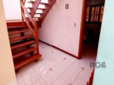 Casa à venda com 200m², 5 quartos, 1 suíte, 2 vagas no bairro Jardim Itu em Porto Alegre - Foto 9