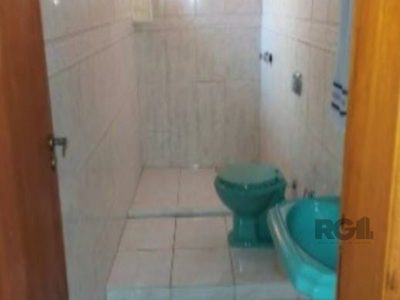 Casa à venda com 200m², 5 quartos, 1 suíte, 2 vagas no bairro Jardim Itu em Porto Alegre - Foto 15