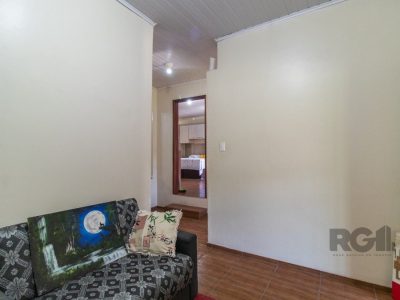 Casa à venda com 297m², 3 quartos, 3 vagas no bairro Santa Tereza em Porto Alegre - Foto 33