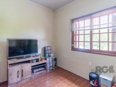 Casa à venda com 297m², 3 quartos, 3 vagas no bairro Santa Tereza em Porto Alegre - Foto 28