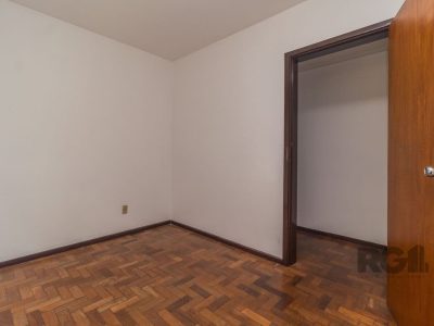 Apartamento à venda com 115m², 3 quartos, 1 suíte, 1 vaga no bairro Petrópolis em Porto Alegre - Foto 14