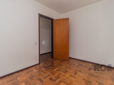 Apartamento à venda com 115m², 3 quartos, 1 suíte, 1 vaga no bairro Petrópolis em Porto Alegre - Foto 15