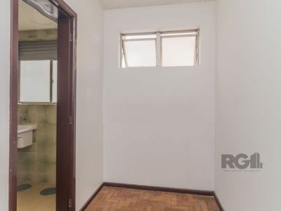 Apartamento à venda com 115m², 3 quartos, 1 suíte, 1 vaga no bairro Petrópolis em Porto Alegre - Foto 25