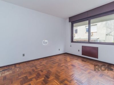 Apartamento à venda com 115m², 3 quartos, 1 suíte, 1 vaga no bairro Petrópolis em Porto Alegre - Foto 17