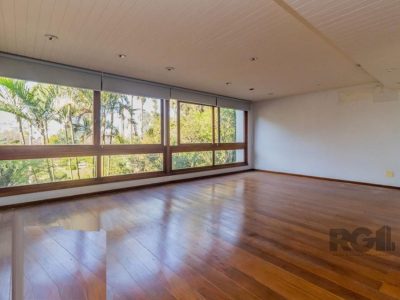 Apartamento à venda com 182m², 3 quartos, 2 suítes, 2 vagas no bairro Moinhos de Vento em Porto Alegre - Foto 2