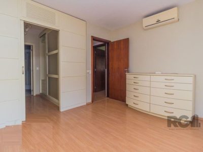 Apartamento à venda com 182m², 3 quartos, 2 suítes, 2 vagas no bairro Moinhos de Vento em Porto Alegre - Foto 19