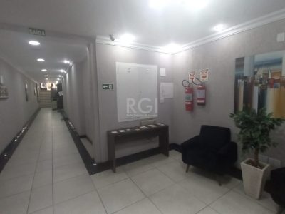 Conjunto/Sala à venda com 234m² no bairro Centro Histórico em Porto Alegre - Foto 2