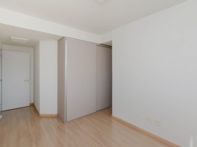 Apartamento à venda com 61m², 2 quartos, 1 suíte, 2 vagas no bairro Cidade Baixa em Porto Alegre - Foto 13