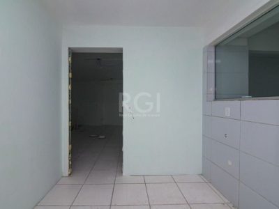 Loja à venda com 246m², 2 vagas no bairro Independência em Porto Alegre - Foto 38