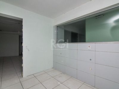 Loja à venda com 246m², 2 vagas no bairro Independência em Porto Alegre - Foto 39