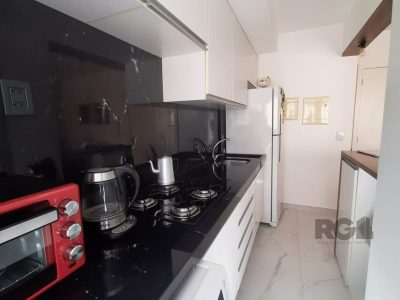 Apartamento à venda com 58m², 2 quartos, 1 suíte, 1 vaga no bairro Azenha em Porto Alegre - Foto 9