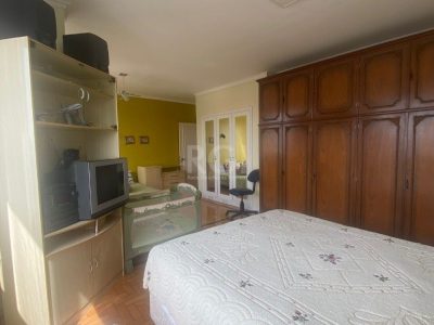 Apartamento à venda com 405m², 4 quartos, 1 suíte, 1 vaga no bairro Centro Histórico em Porto Alegre - Foto 17