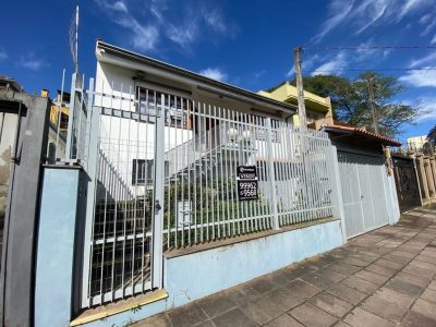 Casa à venda com 288m², 3 quartos, 1 suíte, 6 vagas no bairro Passo d'Areia em Porto Alegre - Foto 2