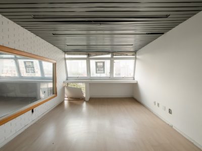 Conjunto/Sala à venda com 320m², 3 vagas no bairro Petrópolis em Porto Alegre - Foto 32