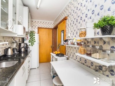 Apartamento à venda com 88m², 3 quartos, 1 vaga no bairro Medianeira em Porto Alegre - Foto 6