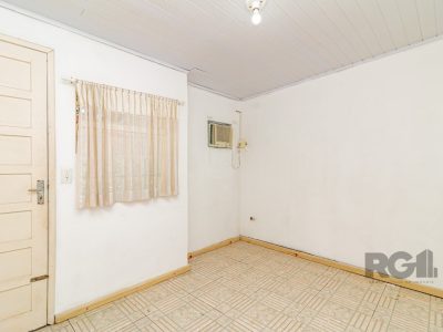 Casa à venda com 160m², 3 quartos, 1 suíte, 4 vagas no bairro Vila Ipiranga em Porto Alegre - Foto 10