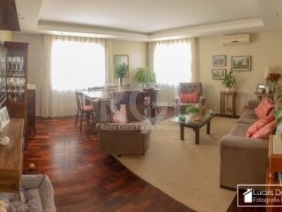 Apartamento à venda com 119m², 3 quartos, 1 suíte, 3 vagas no bairro Floresta em Porto Alegre - Foto 2