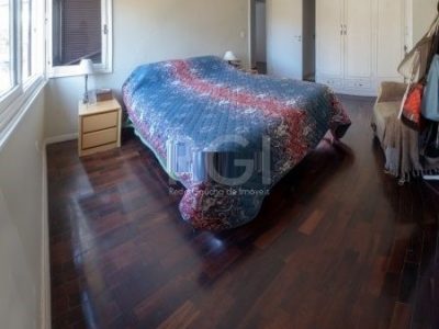 Apartamento à venda com 119m², 3 quartos, 1 suíte, 3 vagas no bairro Floresta em Porto Alegre - Foto 13