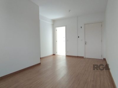 Apartamento à venda com 65m², 3 quartos, 1 suíte, 2 vagas no bairro Partenon em Porto Alegre - Foto 2