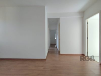 Apartamento à venda com 65m², 3 quartos, 1 suíte, 2 vagas no bairro Partenon em Porto Alegre - Foto 3