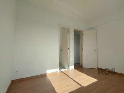 Apartamento à venda com 65m², 3 quartos, 1 suíte, 2 vagas no bairro Partenon em Porto Alegre - Foto 12