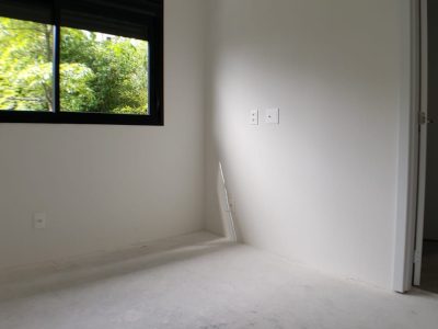 Apartamento à venda com 101m², 3 quartos, 3 suítes, 2 vagas no bairro Menino Deus em Porto Alegre - Foto 8