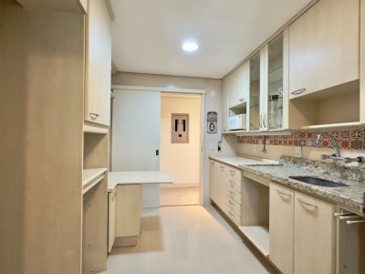 Apartamento à venda com 78m², 3 quartos, 1 suíte, 1 vaga no bairro Menino Deus em Porto Alegre - Foto 16