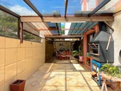 Apartamento à venda com 77m², 3 quartos, 1 vaga no bairro Medianeira em Porto Alegre - Foto 38