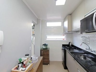 Apartamento à venda com 77m², 3 quartos, 1 vaga no bairro Medianeira em Porto Alegre - Foto 11