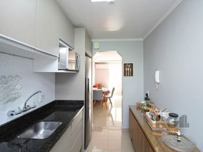 Apartamento à venda com 77m², 3 quartos, 1 vaga no bairro Medianeira em Porto Alegre - Foto 9