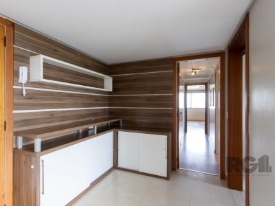 Apartamento à venda com 94m², 3 quartos, 1 suíte, 2 vagas no bairro Tristeza em Porto Alegre - Foto 14