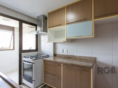 Apartamento à venda com 94m², 3 quartos, 1 suíte, 2 vagas no bairro Tristeza em Porto Alegre - Foto 16