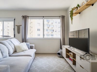 Apartamento à venda com 66m², 2 quartos, 1 suíte, 1 vaga no bairro Partenon em Porto Alegre - Foto 3