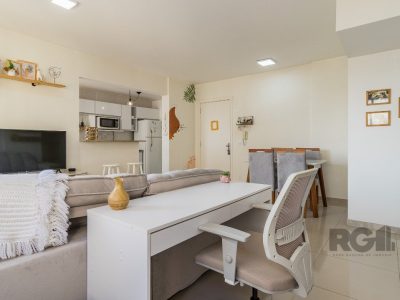 Apartamento à venda com 66m², 2 quartos, 1 suíte, 1 vaga no bairro Partenon em Porto Alegre - Foto 9