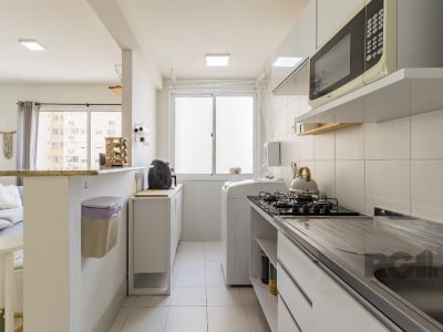 Apartamento à venda com 66m², 2 quartos, 1 suíte, 1 vaga no bairro Partenon em Porto Alegre - Foto 14