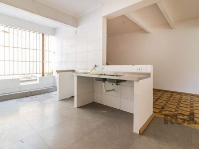 Apartamento à venda com 135m², 4 quartos, 4 suítes, 1 vaga no bairro Menino Deus em Porto Alegre - Foto 11