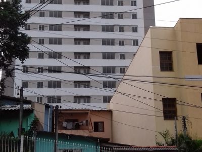 Casa à venda com 81m², 4 quartos, 3 vagas no bairro Partenon em Porto Alegre - Foto 4