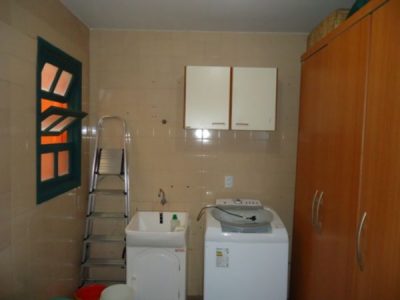 Casa à venda com 252m², 3 quartos, 2 vagas no bairro Ipanema em Porto Alegre - Foto 30