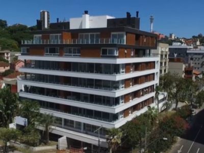 Cobertura à venda com 177m², 3 quartos, 3 suítes, 2 vagas no bairro Menino Deus em Porto Alegre - Foto 2