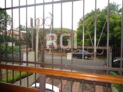 Casa à venda com 330m², 4 quartos, 2 vagas no bairro Glória em Porto Alegre - Foto 21