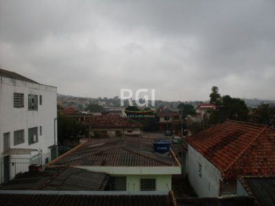 Predio à venda com 250m², 4 quartos, 4 vagas no bairro São José em Porto Alegre - Foto 2