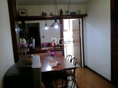 Apartamento à venda com 70m², 2 quartos, 1 vaga no bairro Vila Ipiranga em Porto Alegre - Foto 8