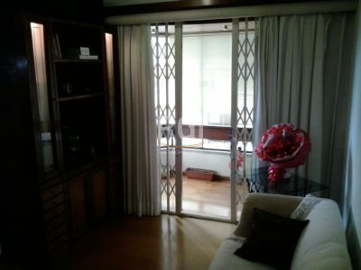 Apartamento à venda com 70m², 2 quartos, 1 vaga no bairro Vila Ipiranga em Porto Alegre - Foto 11