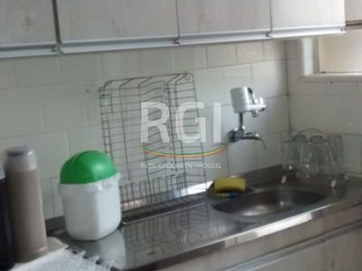 Apartamento à venda com 75m², 2 quartos no bairro Floresta em Porto Alegre - Foto 10